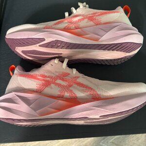 Asics Novablast 5 Coral Pink  Womens 9D Running Shoes